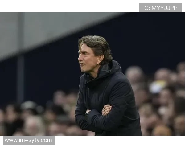 热刺球迷对弗兰克主帅的不满情绪升级纷纷发出嘘声呼声渐高